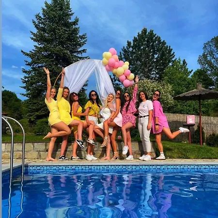 Petrovic Apartment *